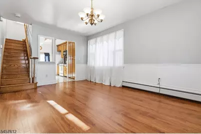 28 Perry St, Belleville, NJ 07109 - Photo 8