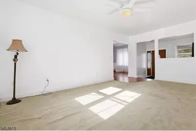 28 Perry St, Belleville, NJ 07109 - Photo 6