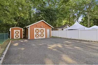 28 Perry St, Belleville, NJ 07109 - Photo 30