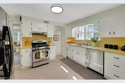 26 Whittier Ter, Bloomfield, NJ 07003 - Photo 20
