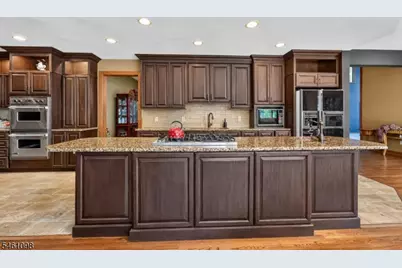 8 Springhill Road, Franklin Township, NJ 08801 - Photo 12