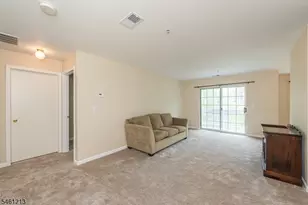 3 Autumn Ct, Roxbury Township, NJ 07852 - Photo 4