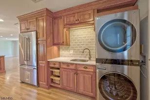 4 Brook Hollow Rd, Peapack Gladstone Boro, NJ 07934 - Photo 10