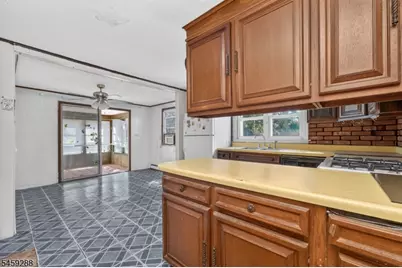 109 Lilac Dr, Clinton Township, NJ 08801 - Photo 4