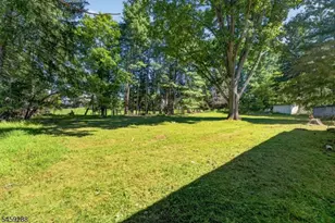 109 Lilac Dr, Clinton Township, NJ 08801 - Photo 20