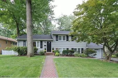 31 Karen Way, Summit, NJ 07901 - Photo 1