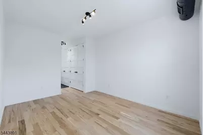 199 N Park St, East Orange, NJ 07017 - Photo 32