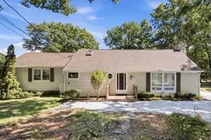 508 Muscoda Rd, Vernon, NJ 07422 - Photo 1