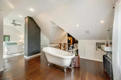 43 Pine St, Millburn, NJ 07041 - Photo 32