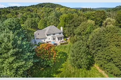 1 Ming Ct, Chester, NJ 07930 - Photo 6