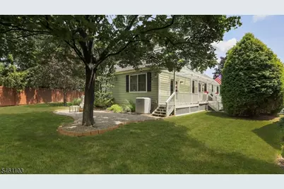 102 Mitchell Close, Hillsborough Township, NJ 08844 - Photo 20