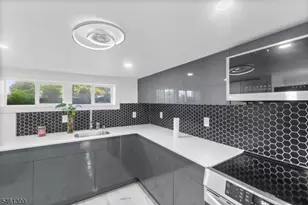 656 Park Ave, Elizabeth, NJ 07208 - Photo 10