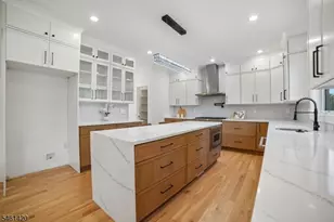 29 Spier Dr, Livingston, NJ 07039 - Photo 14