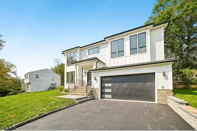 29 Spier Dr, Livingston, NJ 07039 - Photo 2