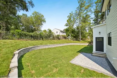 29 Spier Dr, Livingston, NJ 07039 - Photo 40