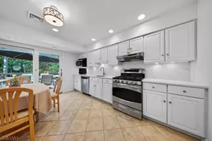 3 Debby Ln, Warren Township, NJ 07059 - Photo 12