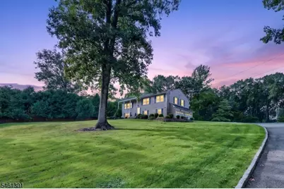 3 Debby Ln, Warren Township, NJ 07059 - Photo 2