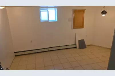 197 Grafton Ave, Newark, NJ 07104 - Photo 10