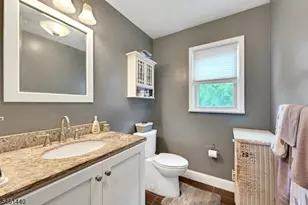 347 Chestnut Ave, South Hackensack Township, NJ 07606 - Photo 18