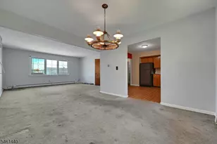 347 Chestnut Ave, South Hackensack Township, NJ 07606 - Photo 4