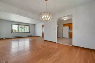 347 Chestnut Ave, South Hackensack Township, NJ 07606 - Photo 14