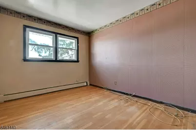 347 Chestnut Ave, South Hackensack Township, NJ 07606 - Photo 10