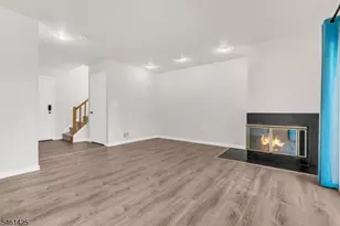235 McAuliffe Ct, Franklin Township, NJ 08873 - Photo 6