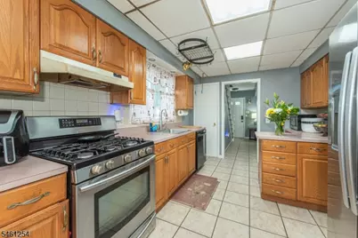 39 Fredericks St, Wanaque, NJ 07465 - Photo 8