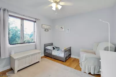 20 Twain Pl, Clifton, NJ 07013 - Photo 14