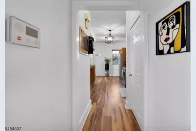 20 Twain Pl, Clifton, NJ 07013 - Photo 12