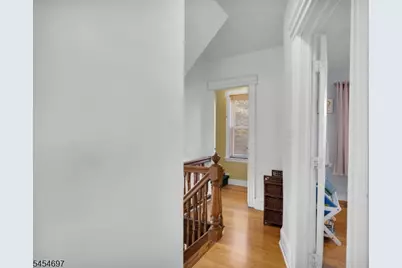 20 Twain Pl, Clifton, NJ 07013 - Photo 18