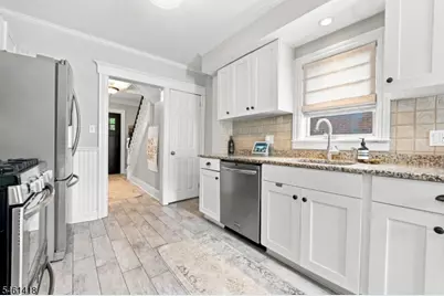 38 Elm Rd, Caldwell, NJ 07006 - Photo 12