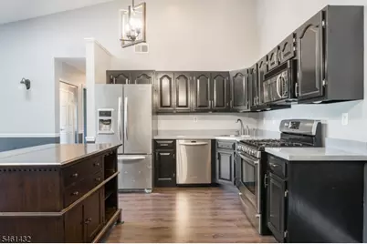 3910 Graham Ct, Bridgewater, NJ 08807 - Photo 10