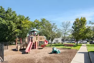 3910 Graham Ct, Bridgewater, NJ 08807 - Photo 32