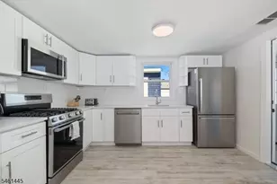213 Fernwood Dr, Berkeley Township, NJ 08721 - Photo 8