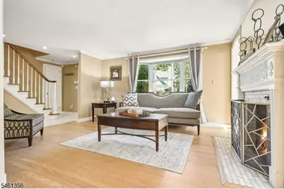 14 Wayland Dr, Verona, NJ 07044 - Photo 4