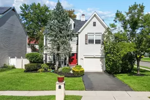 40 Champlain Way, Franklin Township, NJ 08823 - Photo 1