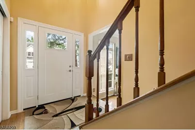 40 Champlain Way, Franklin Township, NJ 08823 - Photo 4