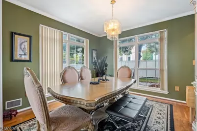 40 Champlain Way, Franklin Township, NJ 08823 - Photo 12