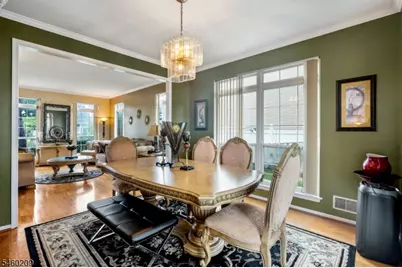 40 Champlain Way, Franklin Township, NJ 08823 - Photo 14
