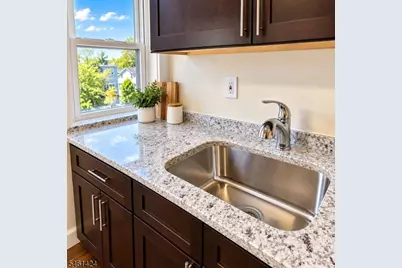 87 Arsdale Ter, East Orange, NJ 07018 - Photo 4