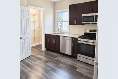 87 Arsdale Ter, East Orange, NJ 07018 - Photo 2