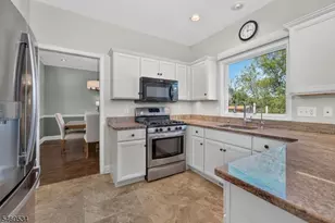 6 Pinewood Rd, Holland Township, NJ 08848 - Photo 20