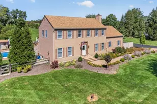 6 Pinewood Rd, Holland Township, NJ 08848 - Photo 1