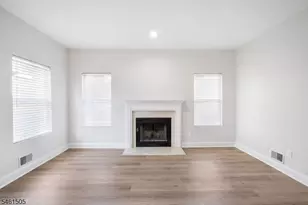 101 Tallwood Ln, Green Brook Township, NJ 08812 - Photo 10