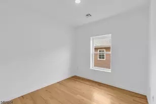 713 S 11th St, Newark, NJ 07103 - Photo 10