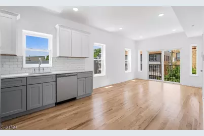 713 South 11th St, Newark, NJ 07103 - Photo 8