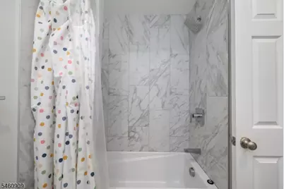 112 Valerie Dr, Manville, NJ 08835 - Photo 14
