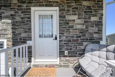 112 Valerie Dr, Manville, NJ 08835 - Photo 2