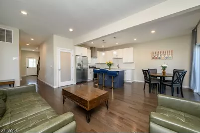 112 Valerie Dr, Manville, NJ 08835 - Photo 6
